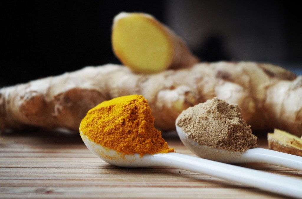 benefits of turmeric for health and skin,